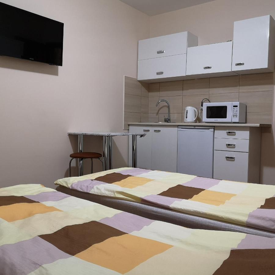 Noclegi U Adama Kajetany Exterior foto